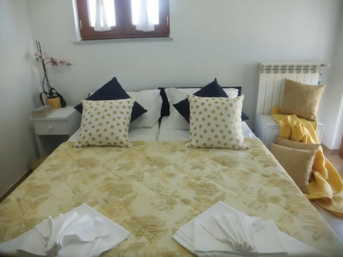 Bed and Breakfast Oasi Madre Della Pace Сорренто Экстерьер фото